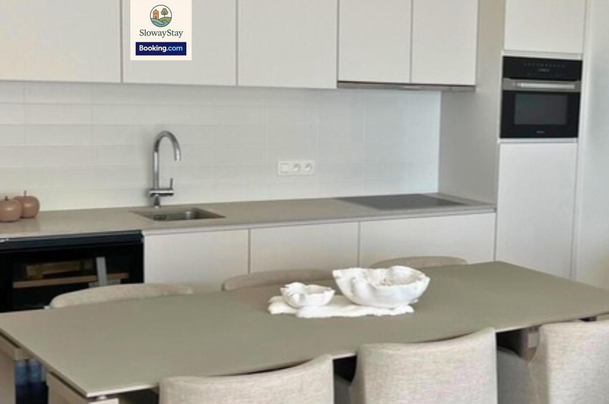 Elegant One Bedroom Apartment With Sea Views & Pool By Slowaystay Serviced Accommodation & Short Lets Oostende Zewnętrze zdjęcie